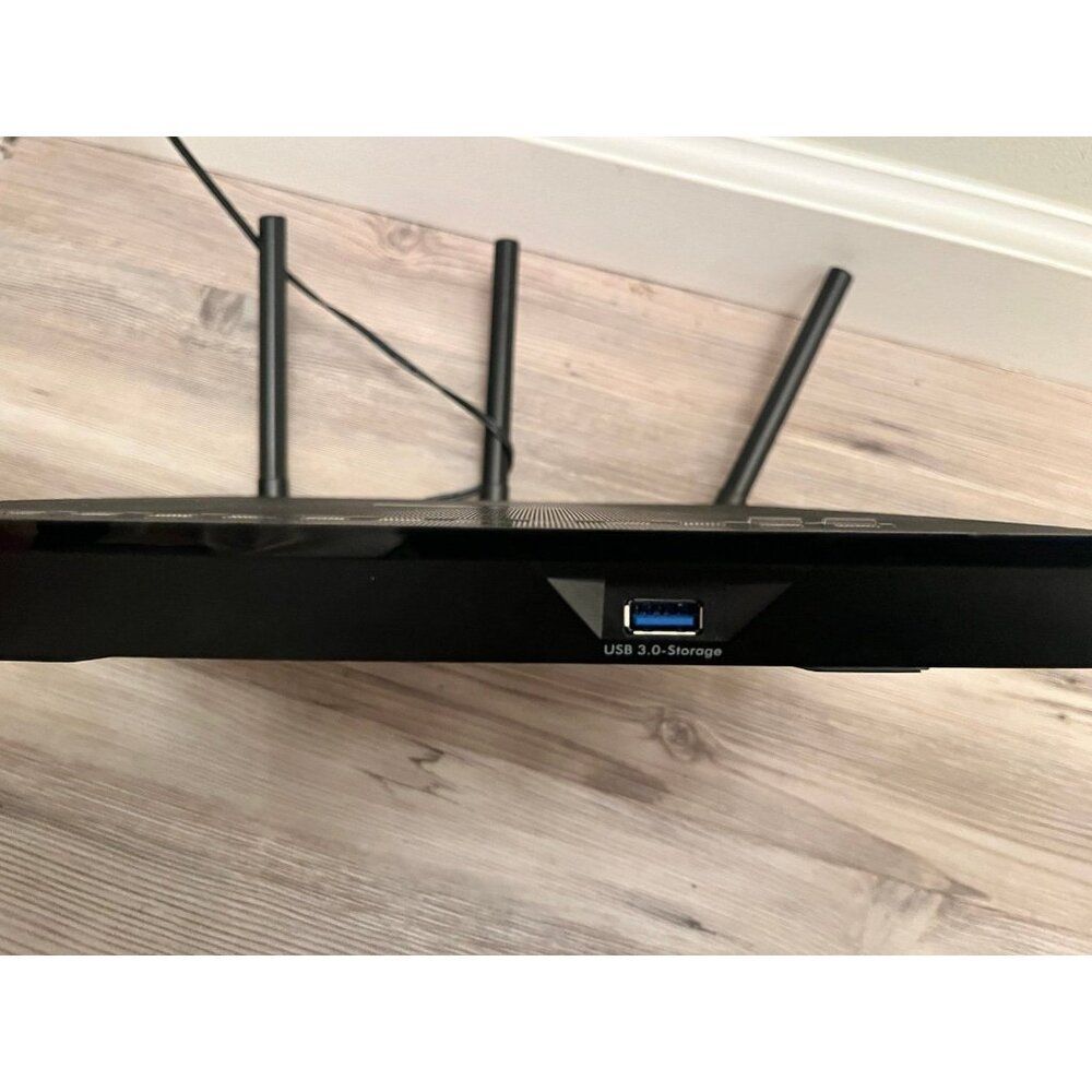 NETGEAR AC1750 Smart WiFi Router Model: R6400v2 internet - Picture 5 of 11